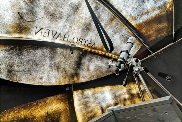 571 Hidden Lake Drive, Powderly, TX 75473