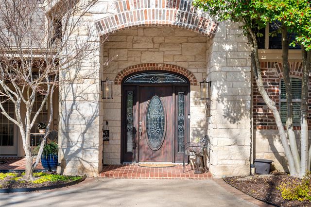 571 Hidden Lake Drive, Powderly, TX 75473