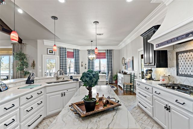 571 Hidden Lake Drive, Powderly, TX 75473