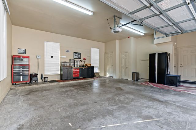 571 Hidden Lake Drive, Powderly, TX 75473