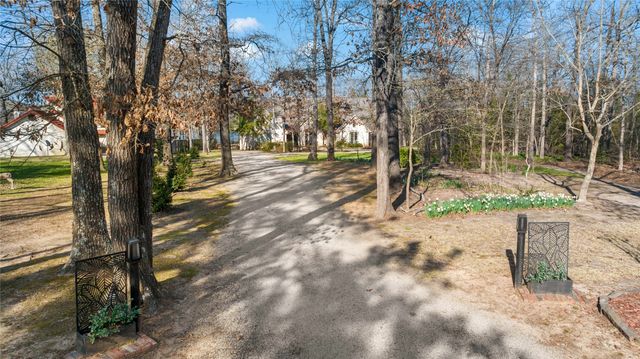 571 Hidden Lake Drive, Powderly, TX 75473