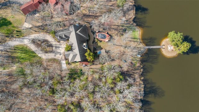 571 Hidden Lake Drive, Powderly, TX 75473