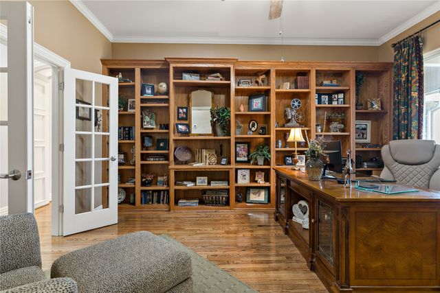 571 Hidden Lake Drive, Powderly, TX 75473