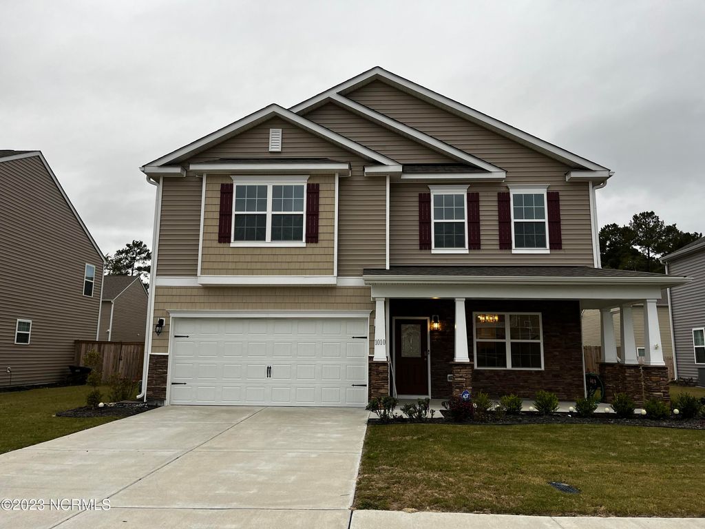 1010 Kellie Court, New Bern, NC 28562