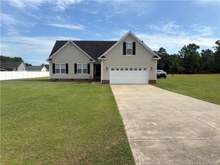 135 Paulownia Drive, Saint Pauls, NC 28384