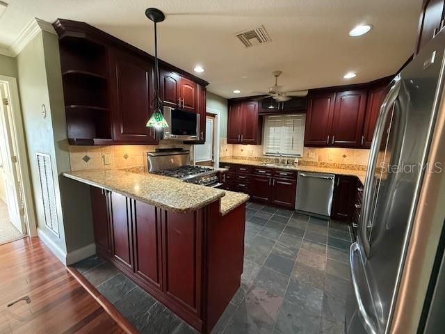 6913 PINEHURST DRIVE, Spring Hill, FL 34606