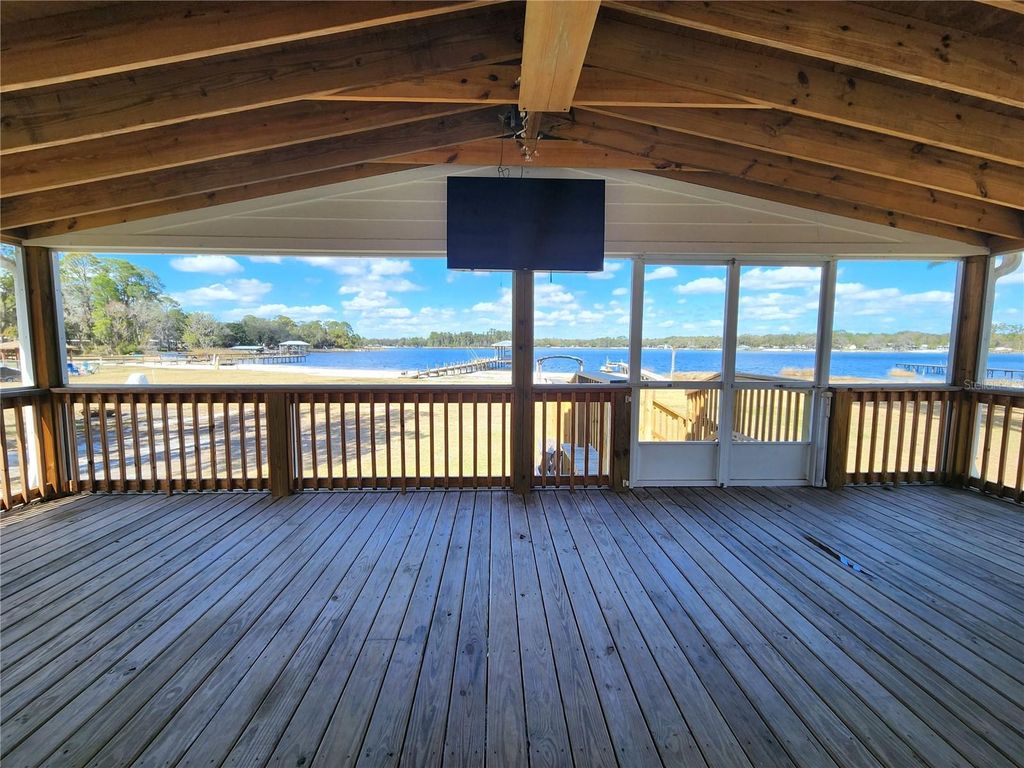 Image 21 of property listing at 10915 NE 222ND STREET, Fort Mc Coy, FL 32134