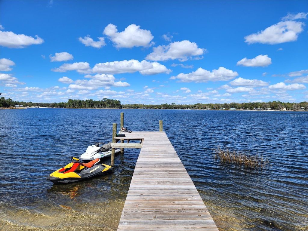 Image 26 of property listing at 10915 NE 222ND STREET, Fort Mc Coy, FL 32134