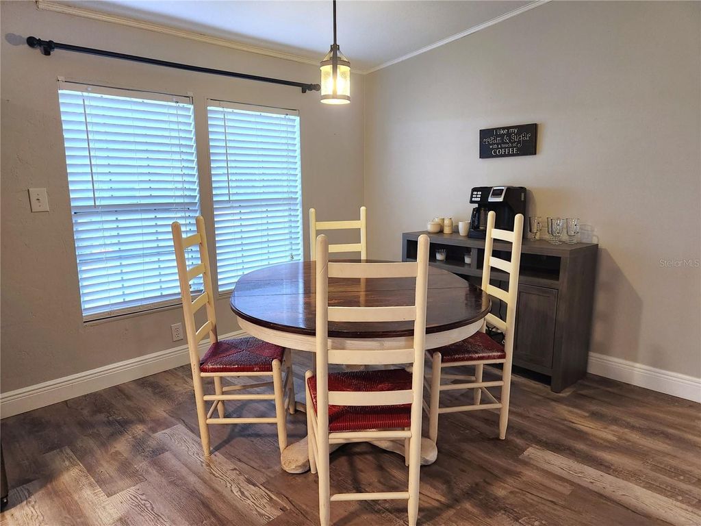 Image 9 of property listing at 10915 NE 222ND STREET, Fort Mc Coy, FL 32134