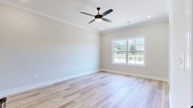 608 Golf Club Dr, Smithville, TN 37166