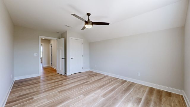 608 Golf Club Dr, Smithville, TN 37166