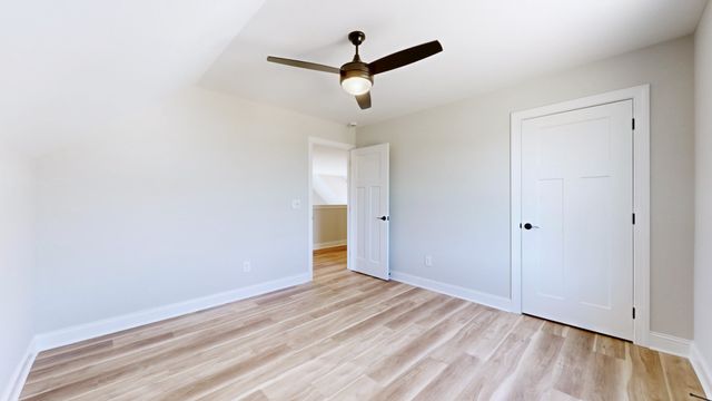 608 Golf Club Dr, Smithville, TN 37166
