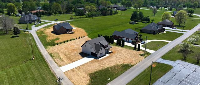 608 Golf Club Dr, Smithville, TN 37166
