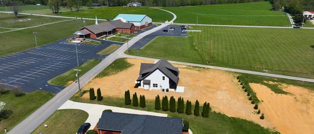 608 Golf Club Dr, Smithville, TN 37166