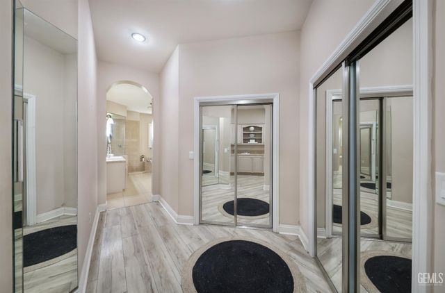 13300 Da Vinci Drive, Bakersfield, CA 93314