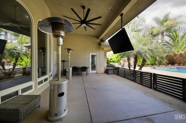 13300 Da Vinci Drive, Bakersfield, CA 93314