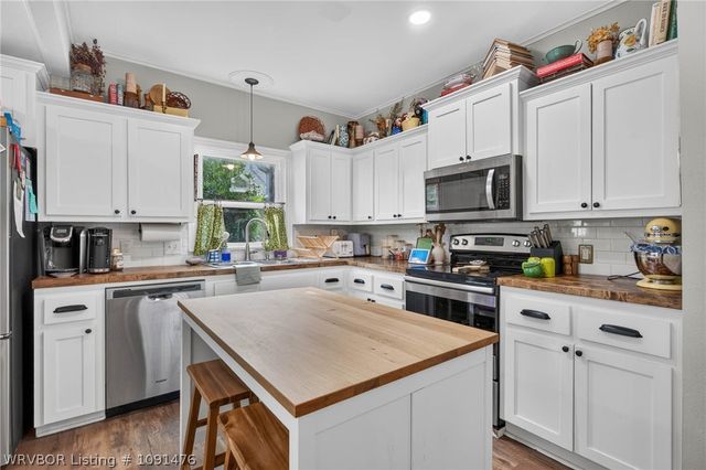 2205 S V Street, Fort Smith, AR 72901