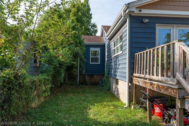 2205 S V Street, Fort Smith, AR 72901