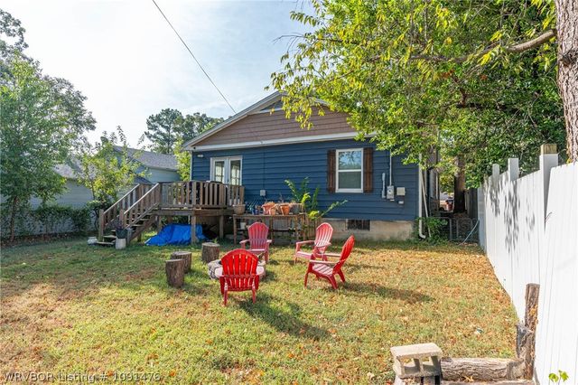2205 S V Street, Fort Smith, AR 72901