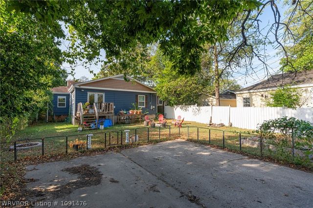 2205 S V Street, Fort Smith, AR 72901