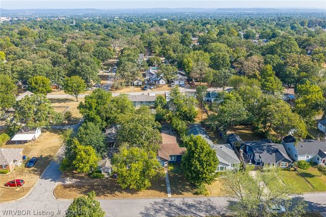 2205 S V Street, Fort Smith, AR 72901