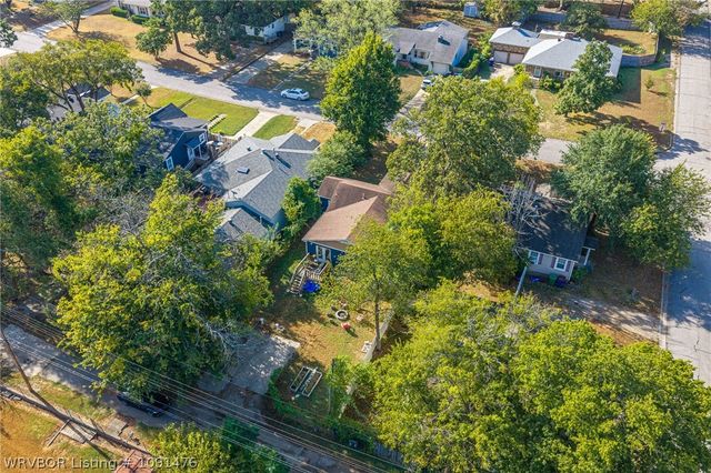 2205 S V Street, Fort Smith, AR 72901