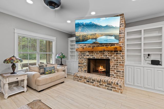 590 Old Woodley Rd., Marshall, TX 75672