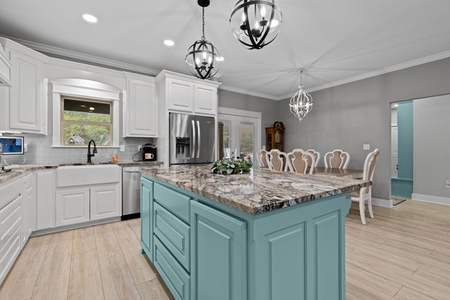 590 Old Woodley Rd., Marshall, TX 75672