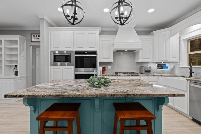 590 Old Woodley Rd., Marshall, TX 75672