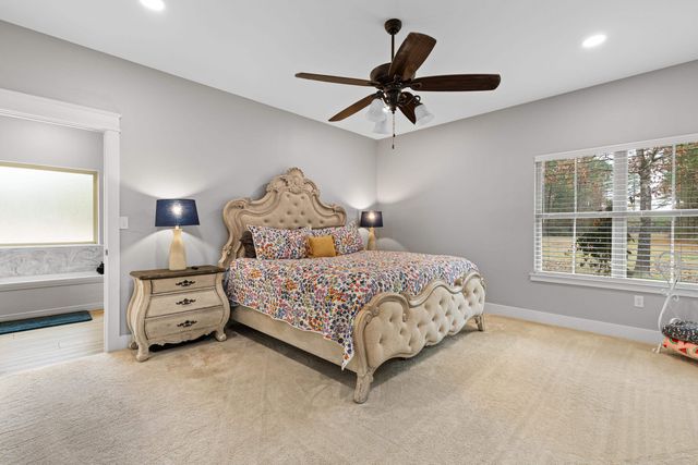 590 Old Woodley Rd., Marshall, TX 75672