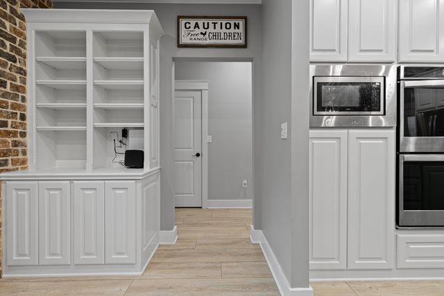 590 Old Woodley Rd., Marshall, TX 75672