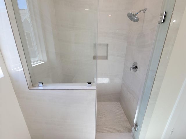 5931 Beall Street A, Houston, TX 77091