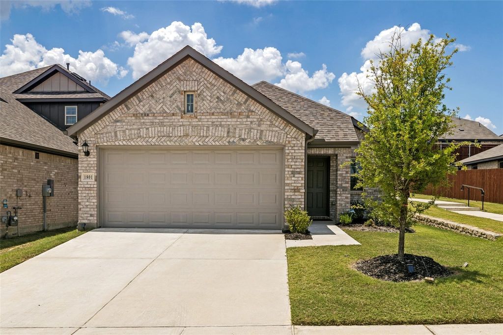 1801 Hazer Lane, Mesquite, TX 75149
