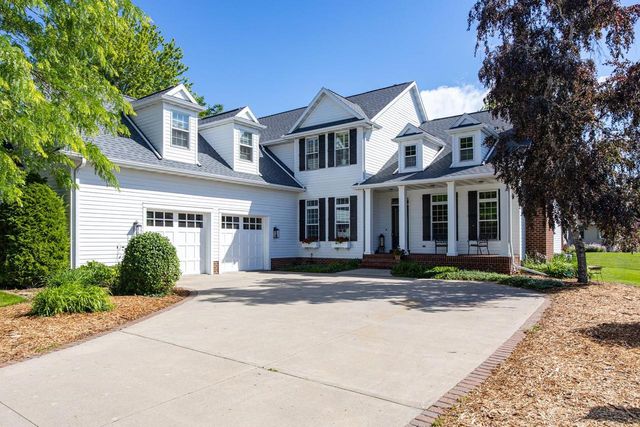 N7864 EDGEWATER COURT, Sherwood, WI 54169