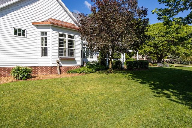N7864 EDGEWATER COURT, Sherwood, WI 54169