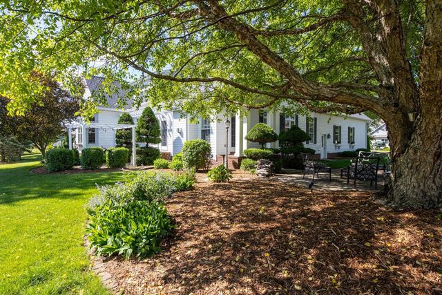 N7864 EDGEWATER COURT, Sherwood, WI 54169