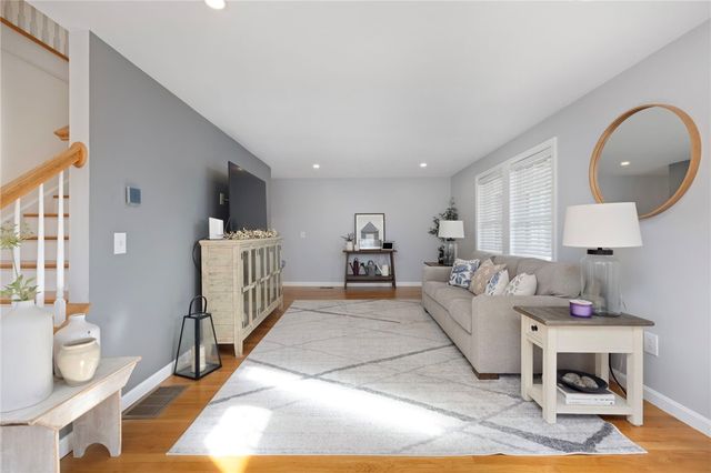 14 Hulls Court, Jamestown, RI 02835