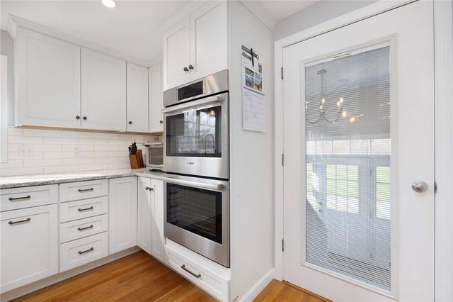 14 Hulls Court, Jamestown, RI 02835