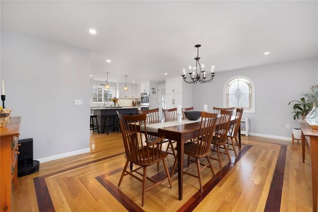 14 Hulls Court, Jamestown, RI 02835