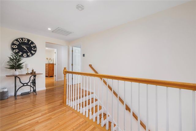 14 Hulls Court, Jamestown, RI 02835