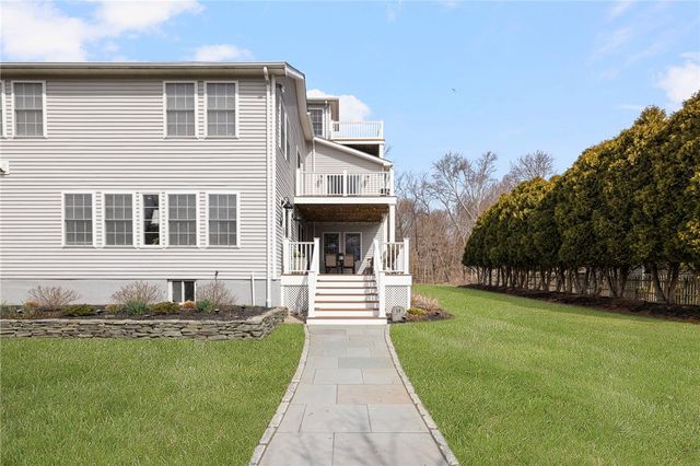 14 Hulls Court, Jamestown, RI 02835