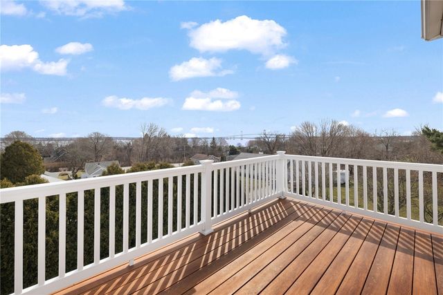 14 Hulls Court, Jamestown, RI 02835