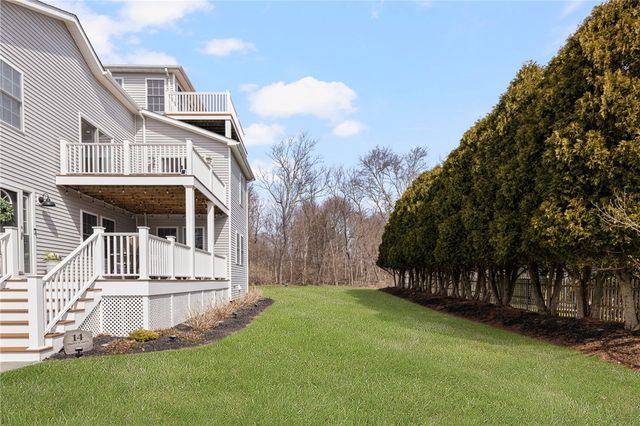 14 Hulls Court, Jamestown, RI 02835