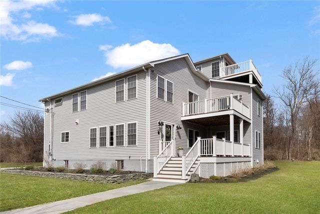 14 Hulls Court, Jamestown, RI 02835