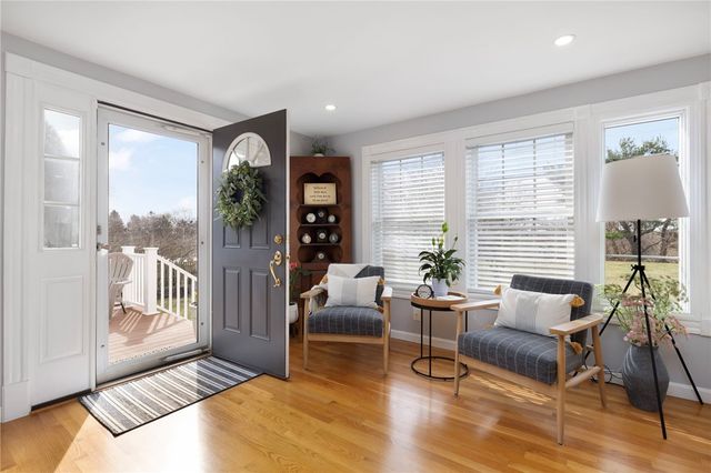 14 Hulls Court, Jamestown, RI 02835