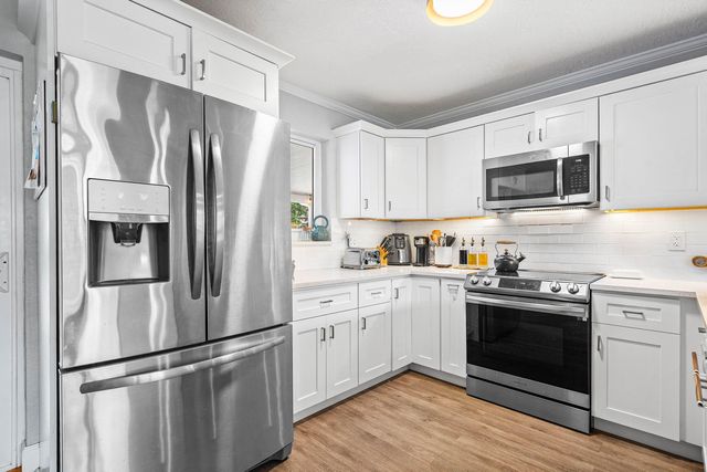 2810 SW 5th Street, Boynton Beach, FL 33435