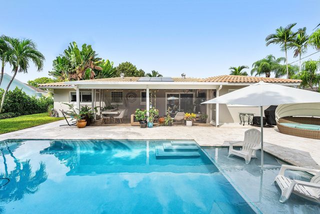 2810 SW 5th Street, Boynton Beach, FL 33435