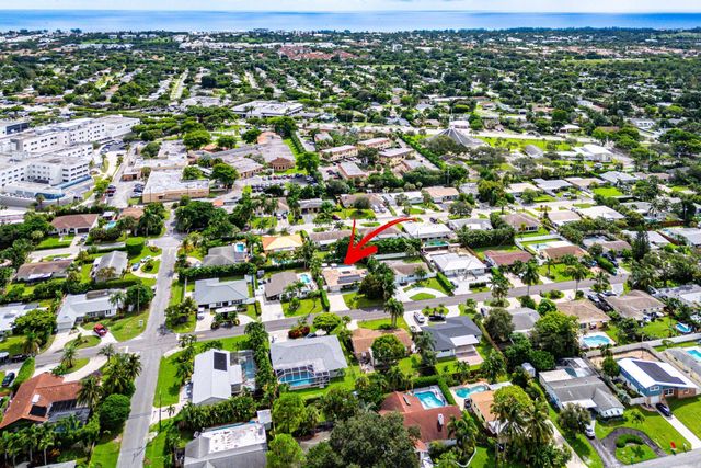 2810 SW 5th Street, Boynton Beach, FL 33435