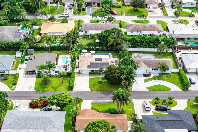 2810 SW 5th Street, Boynton Beach, FL 33435