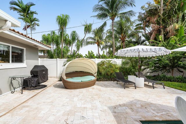 2810 SW 5th Street, Boynton Beach, FL 33435